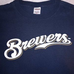 ⚾️ Milwaukee Brewers Graphic Spell Out T-Shirt - Size XL - Navy Blue - EUC